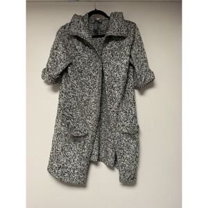 Chelsea & Theodore‎ Women's Sweater